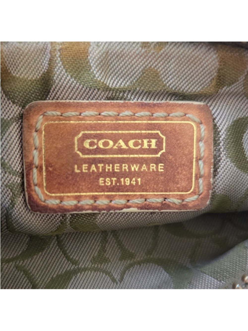 Coach Vintage Black Leather Logo Patch Wristlet - Picture 6 of 10